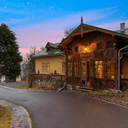 Sovi Dom- Historicke Apartmany Z 19 Storocia, 4Km Od Banskej Stiavnice Svätý Anton エクステリア 写真