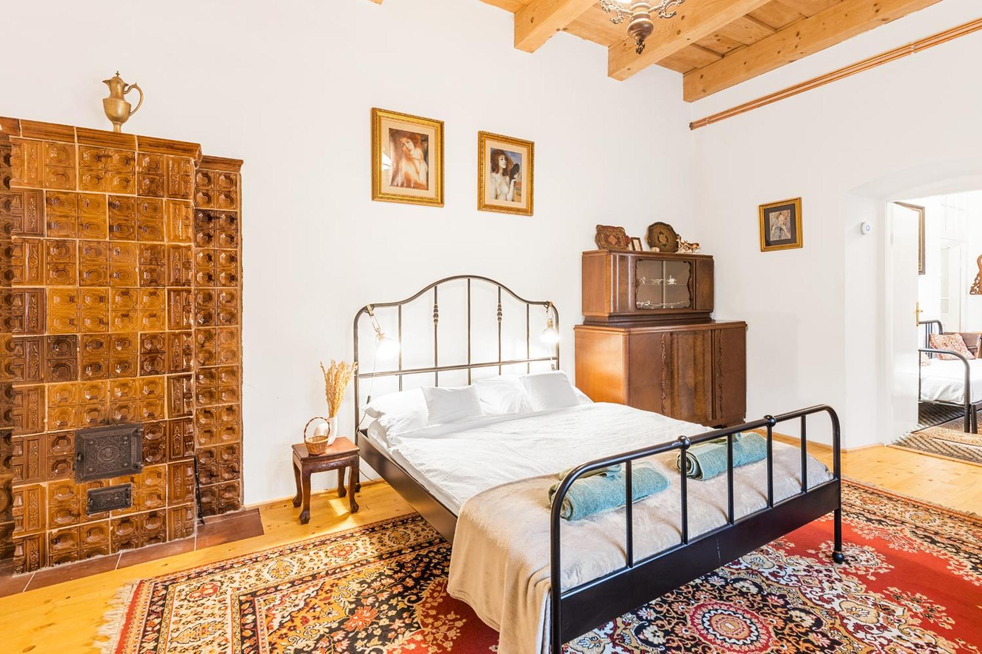 Sovi Dom- Historicke Apartmany Z 19 Storocia, 4Km Od Banskej Stiavnice Svätý Anton エクステリア 写真