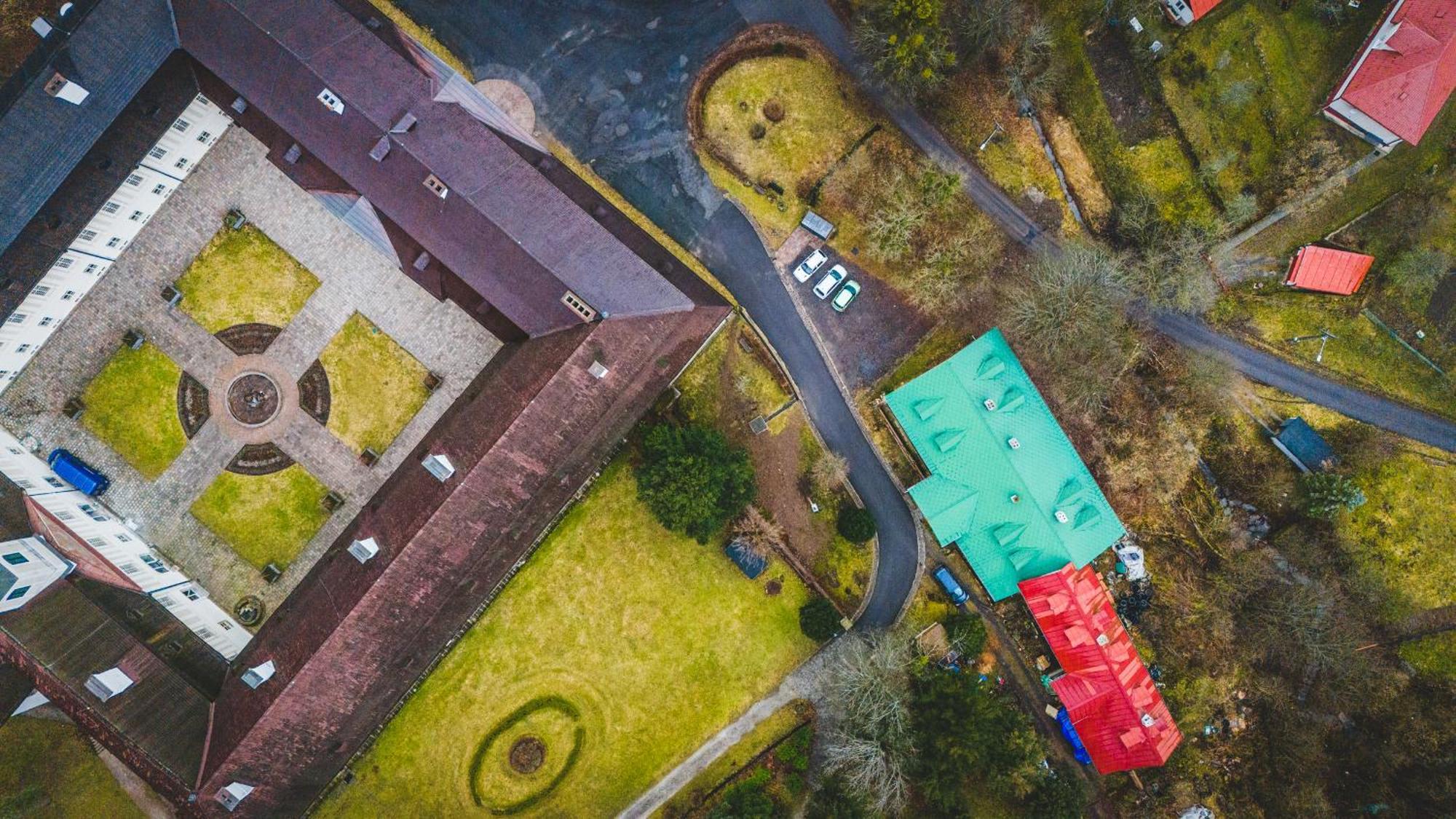 Sovi Dom- Historicke Apartmany Z 19 Storocia, 4Km Od Banskej Stiavnice Svätý Anton エクステリア 写真